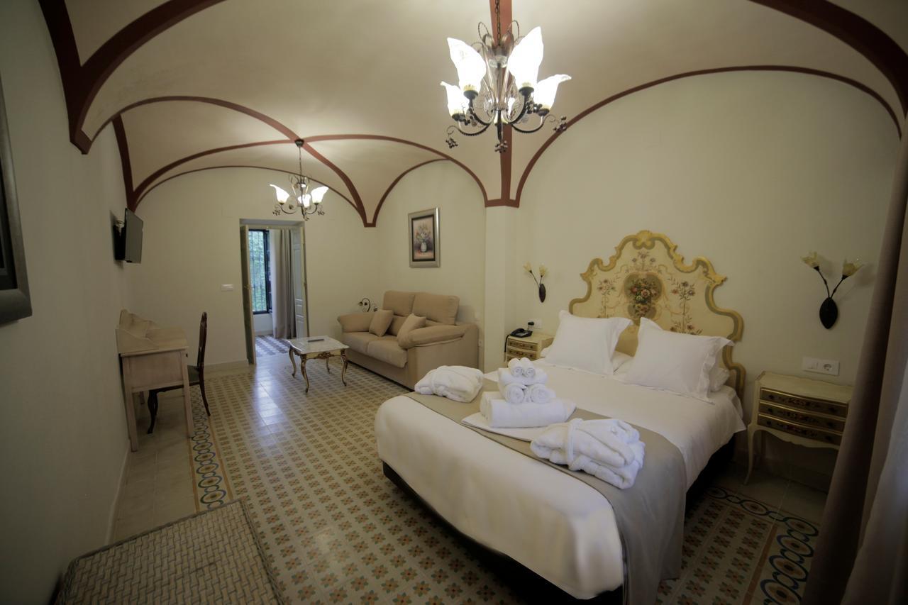 Hotel La Giralda Burguillos Del Cerro ภายนอก รูปภาพ