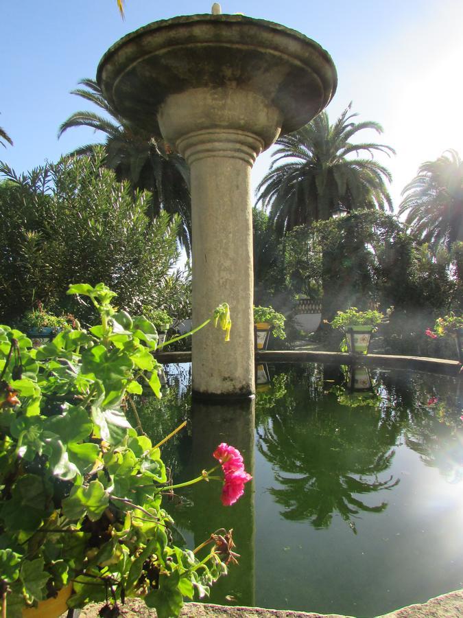 Hotel La Giralda Burguillos Del Cerro ภายนอก รูปภาพ